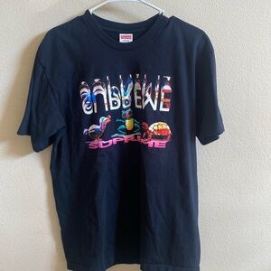 Excellent condition men’s size medium Supreme t-shirt.